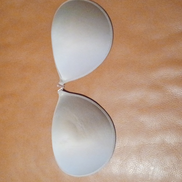 🌺Silicone Bra Inserts - Picture 1 of 4